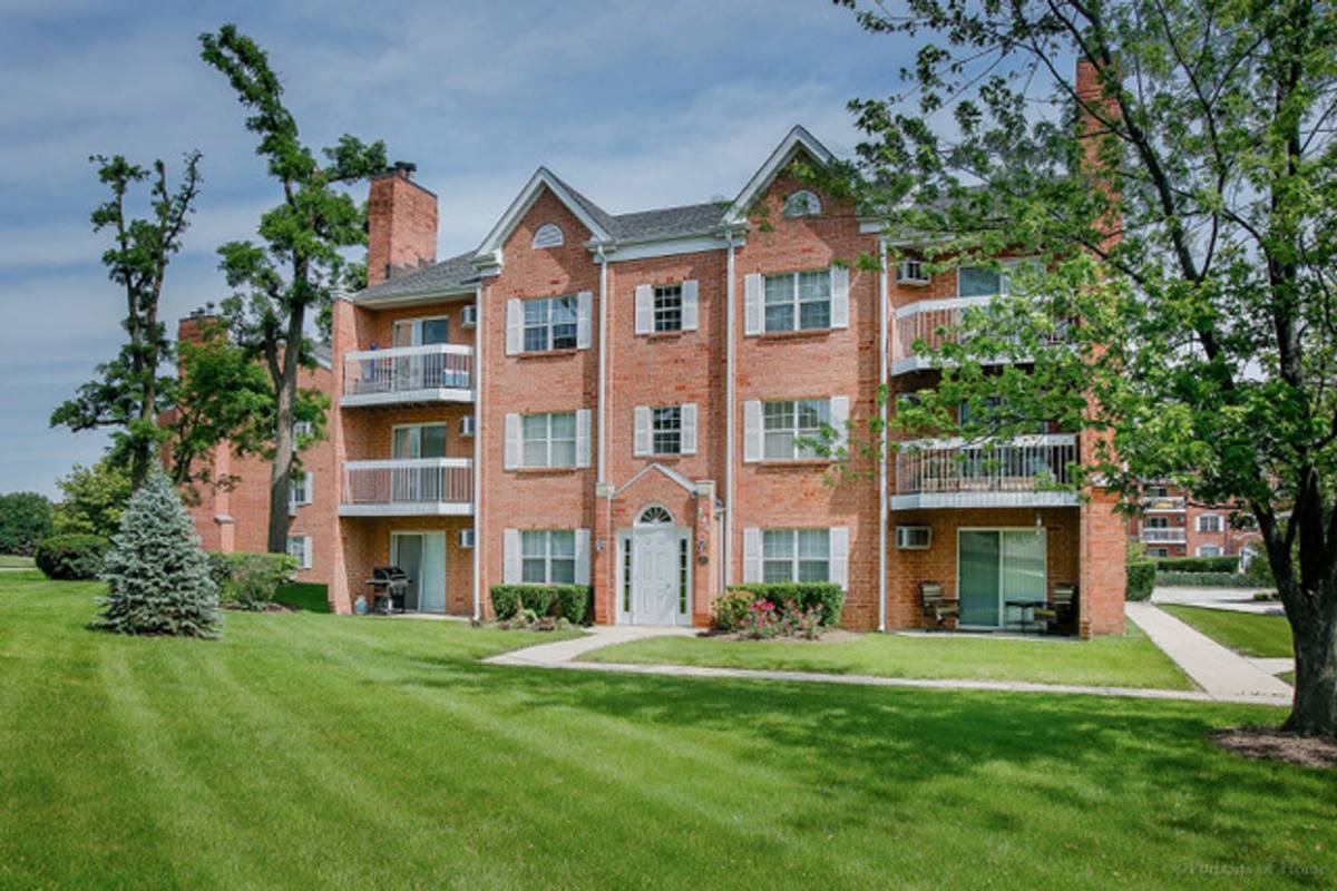 220248 S Rush St, Itasca, IL 60143 RentalSource