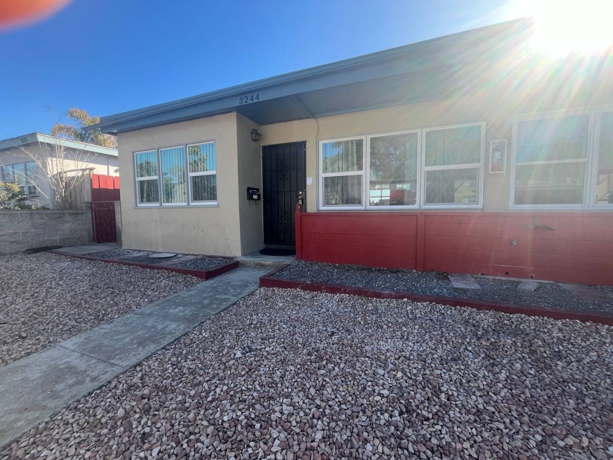 324446 Clairemont Dr, San Diego, CA 92117 Apartment For Rent