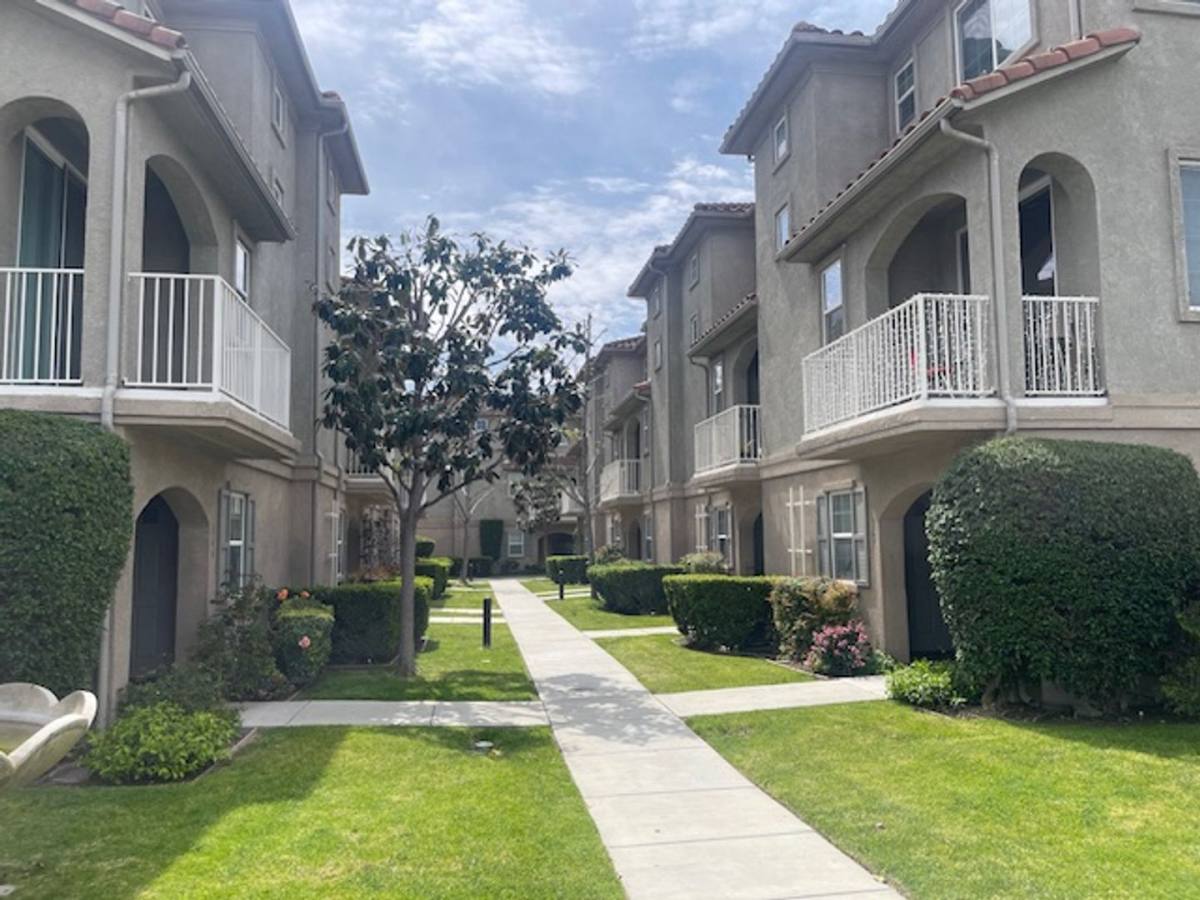 116118 E Santa Anna St, Santa Paula, CA 93060 Apartment For Rent