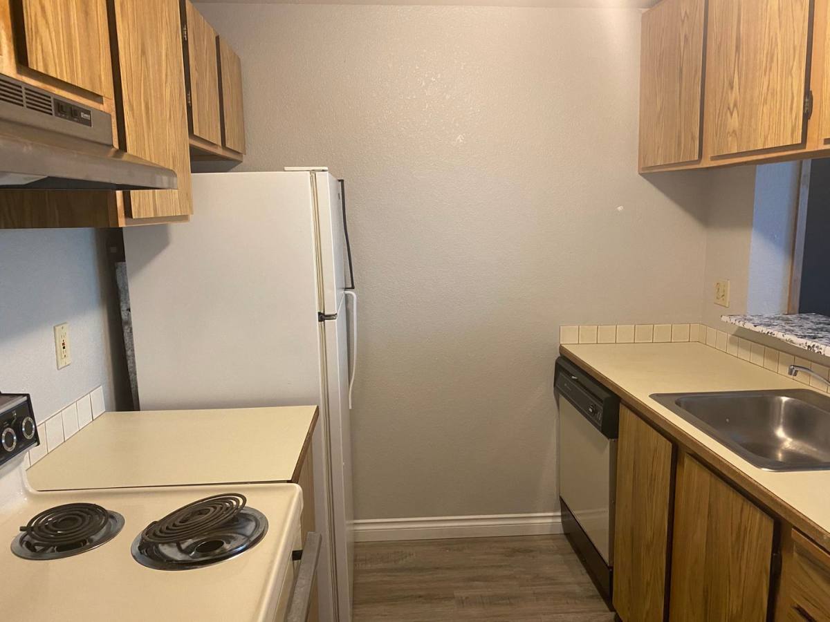 4327 8th Ave NE, Seattle, WA 98105 Apartment For Rent RentalSource