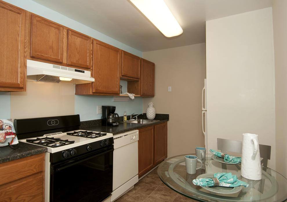 215 Woodhill Dr, Glen Burnie, MD 21061 Apartment For Rent 1,375 to