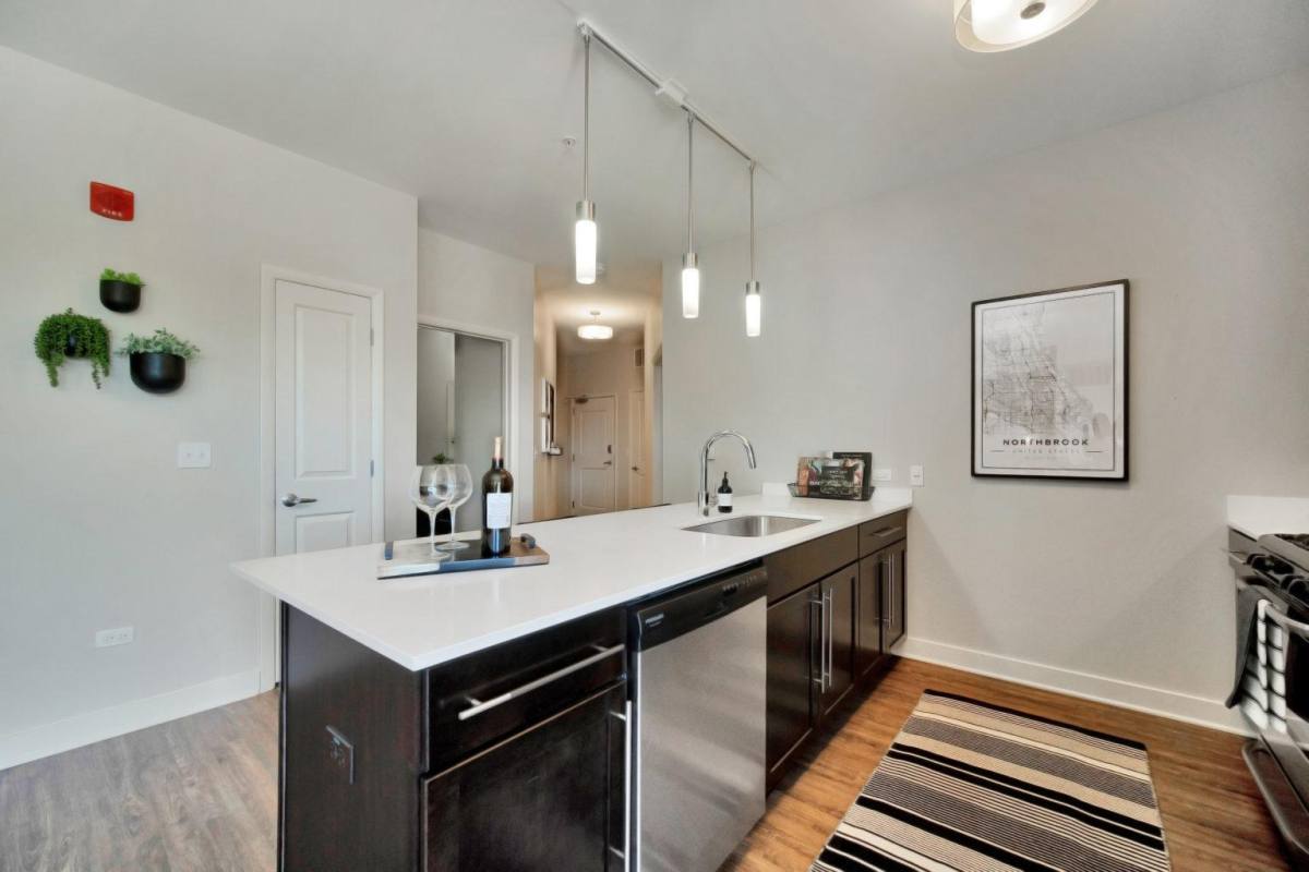 770 Skokie Blvd, Northbrook, IL 60062 Apartment For Rent 2,585 to