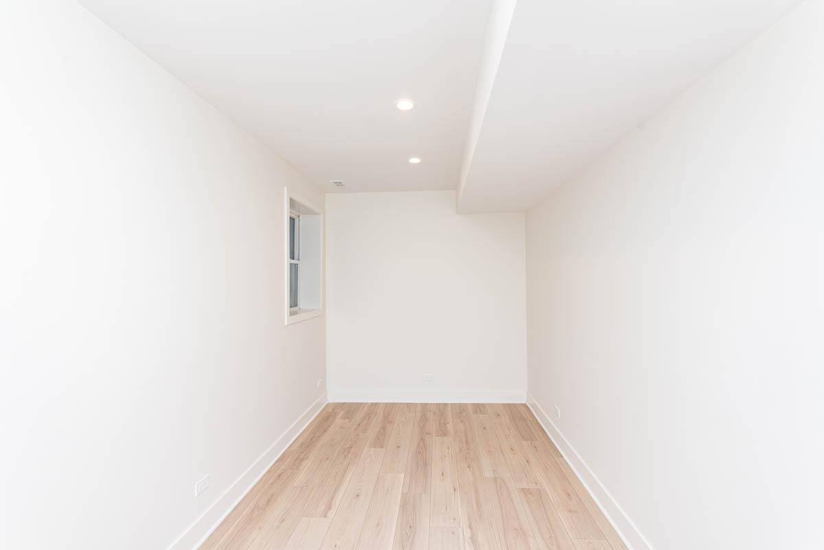 2825 N Rockwell, Chicago, IL 60618 Apartment For Rent RentalSource