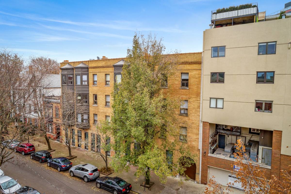 871 W Lill Ave, Chicago, IL 60614 Apartment For Rent 3,700