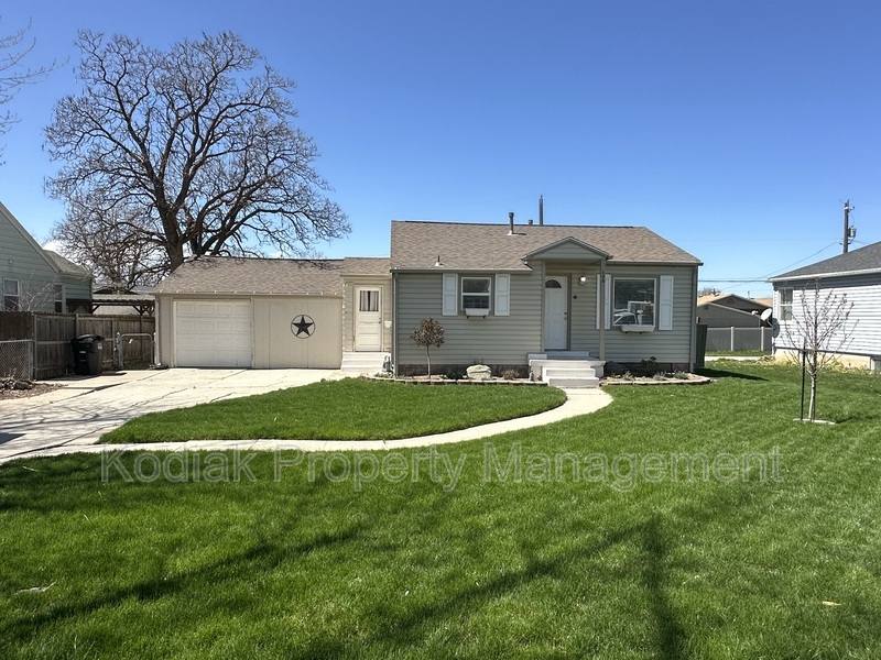 172 S 200 E, Kaysville, UT 84037 House For Rent